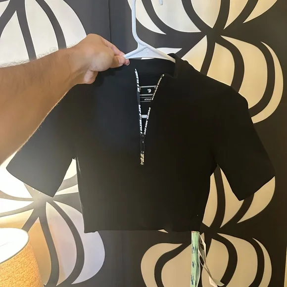 Off white Scuba Logo Zip top with sleeves size Small - Picture 5 of 10